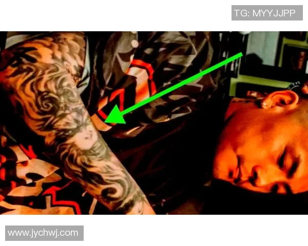 足球明星手背纹身图案解析与设计灵感分享