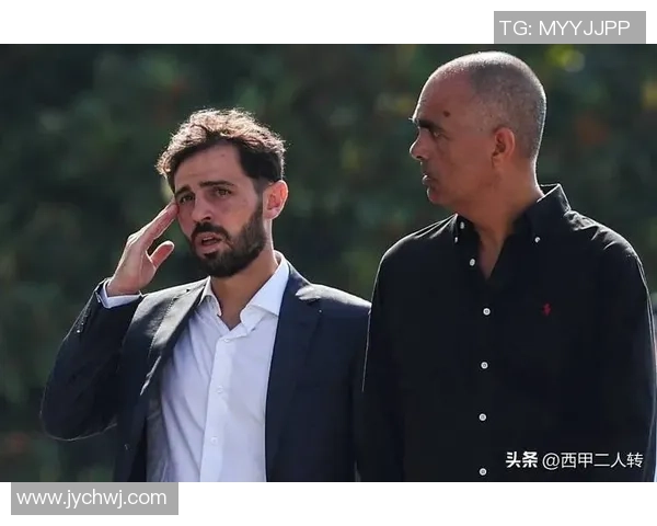 足球明星出席葬礼感人视频引发网友热议展现深厚友情与哀悼之情 足球明星出席葬礼感人视频引发网友热议展现深厚友情与哀悼之情